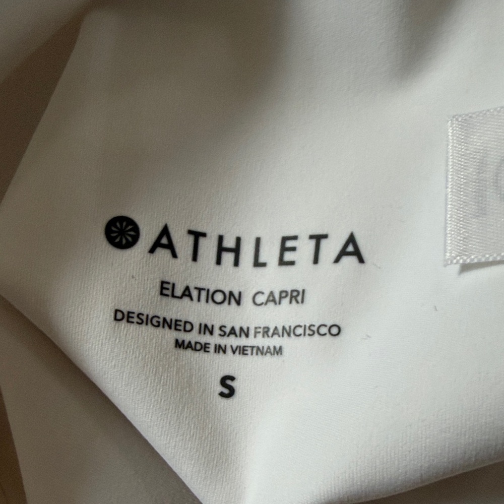 Athleta Bright White High-Rise Capri Leggings - Picture 4 of 5